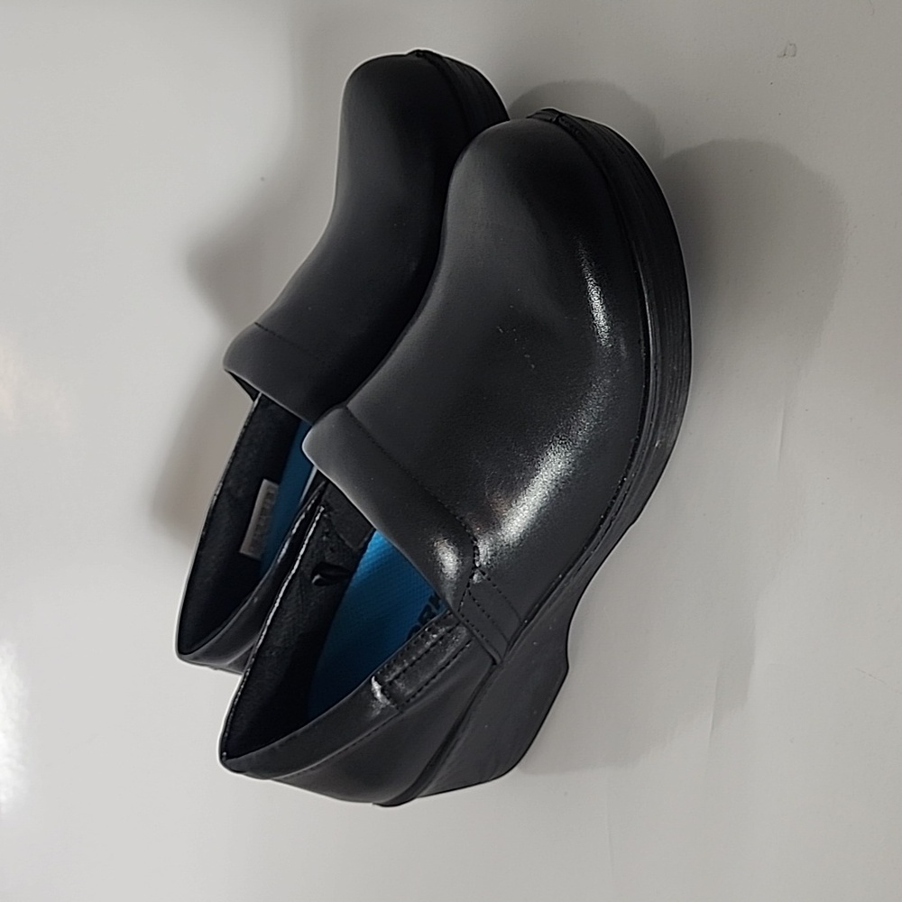 Dr. Scholl's Classic Black Clogs